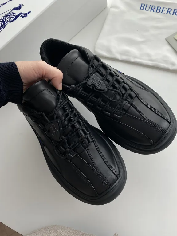 Burberry Shoe 